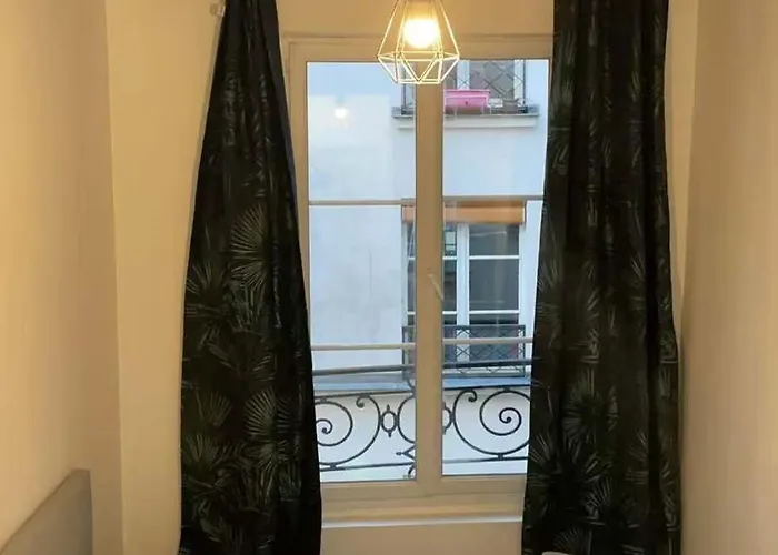 Cozy In The Marais פריז